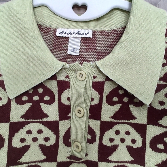 Derek Heart Mushroom sweater short sleeved size M - Picture 3 of 7